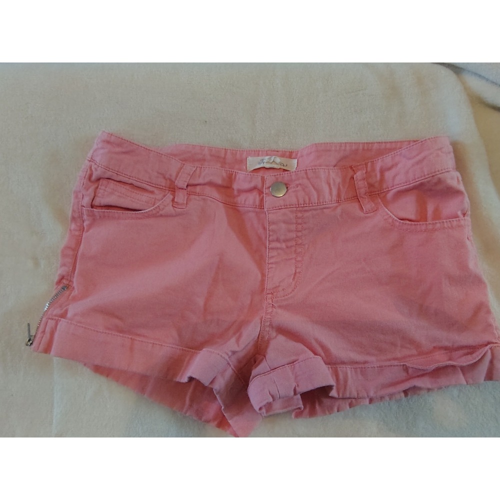 Forever 21‎ Salmon Pink Side Zip Cuffed Denim Shorts Size 27 Casual Summer